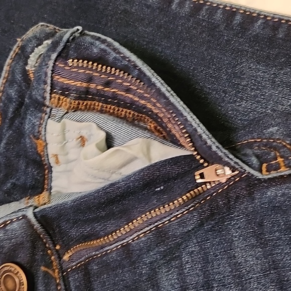 SO Women's Size: 7/28W Dark Blue Denim Skinny Jeans. Like brand new! - Picture 4 of 5